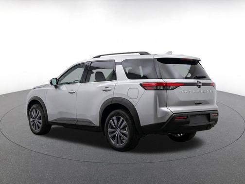 Brilliant Silver Metallic 2025 Nissan Pathfinder SV FWD