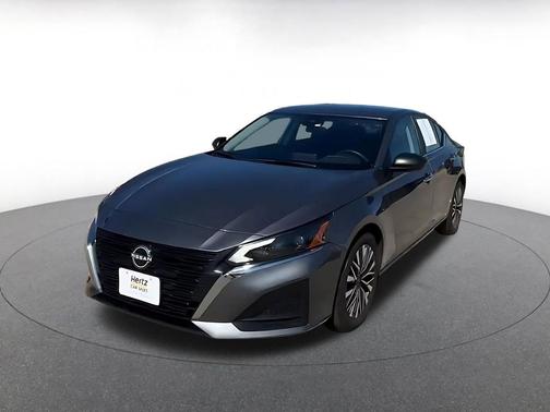 Gun Metallic 2025 Nissan Altima SV FWD