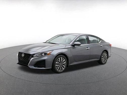 Gun Metallic 2025 Nissan Altima SV FWD