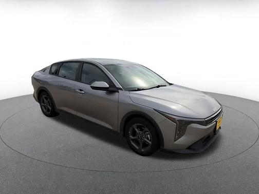 Steel Gray 2025 Kia K4 LXS