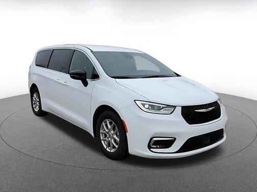 2025 Chrysler Pacifica L