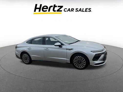 2024 Hyundai SONATA Hybrid SE
