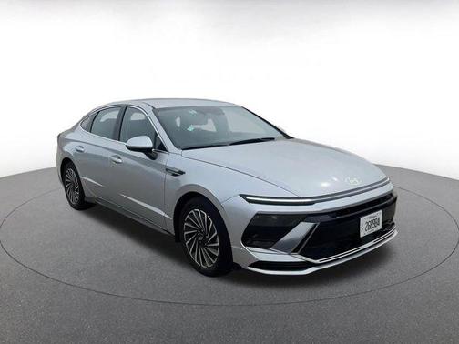 2024 Hyundai SONATA Hybrid SE