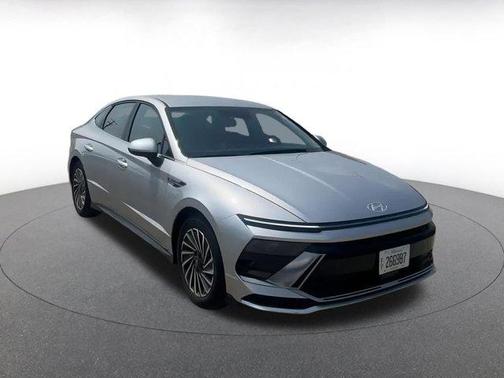2024 Hyundai SONATA Hybrid SE