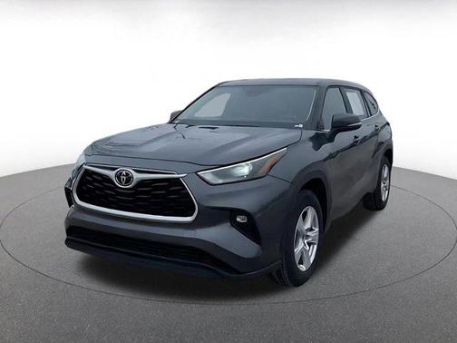 2025 Toyota Highlander LE