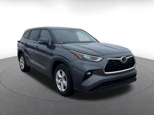 2025 Toyota Highlander LE