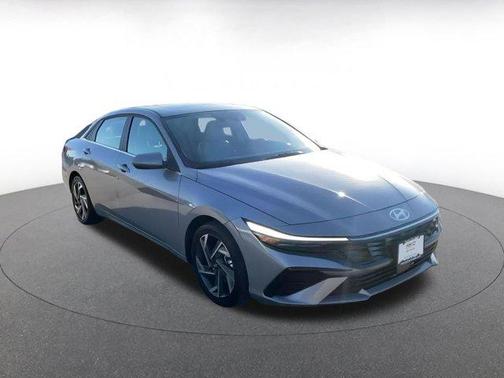 2025 Hyundai ELANTRA HEV Limited