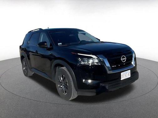 2025 Nissan Pathfinder SV 4WD