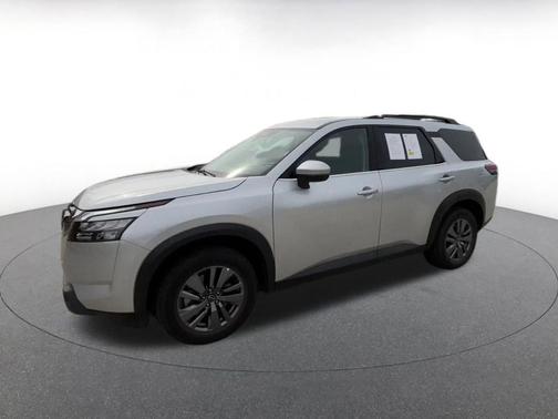Brilliant Silver Metallic 2025 Nissan Pathfinder SV FWD