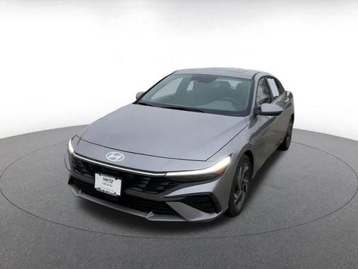 2025 Hyundai ELANTRA SEL