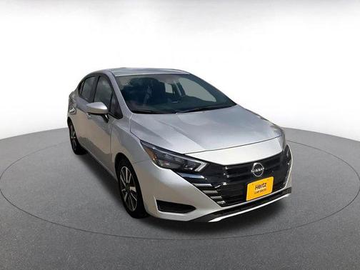 Brilliant Silver Metallic 2025 Nissan Versa 1.6 SV