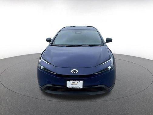 2025 Toyota Prius LE