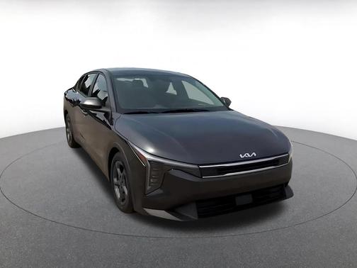 Interstellar Gray 2025 Kia K4 LXS