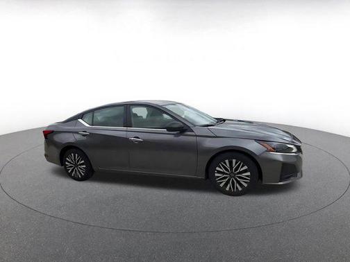 Gun Metallic 2025 Nissan Altima SV FWD