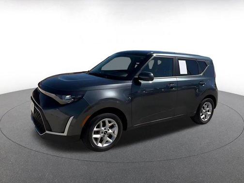 Gravity Gray 2024 Kia Soul LX