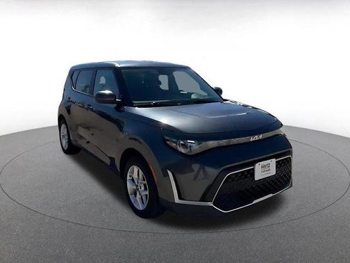 Gravity Gray 2024 Kia Soul LX