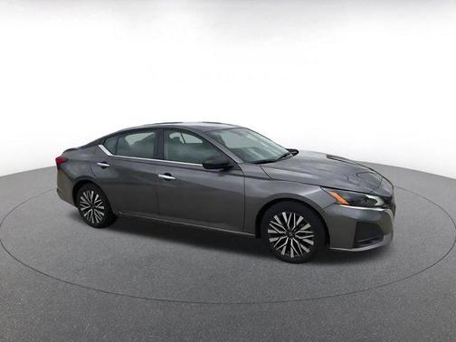 Gun Metallic 2025 Nissan Altima SV FWD