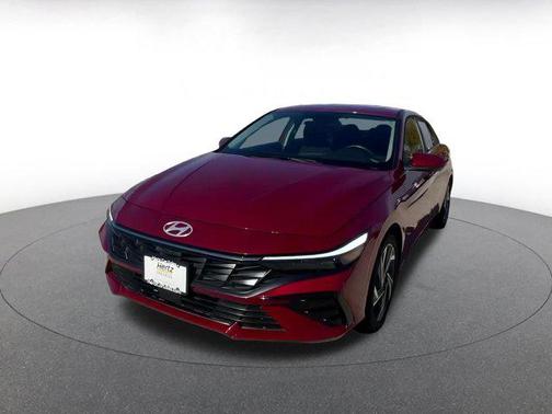 2025 Hyundai ELANTRA SEL