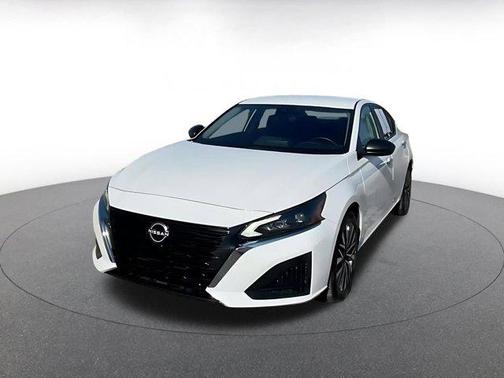 2025 Nissan Altima SV FWD