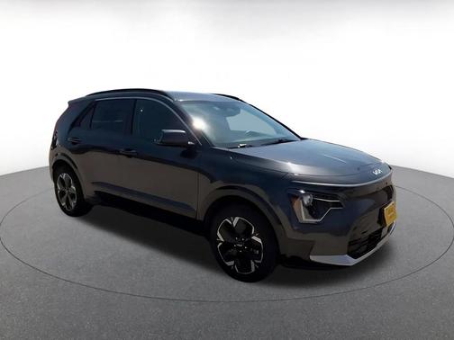 Graphite Gray 2023 Kia Niro EV Wind