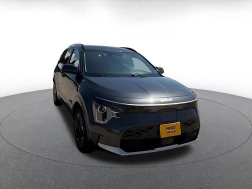Graphite Gray 2023 Kia Niro EV Wind