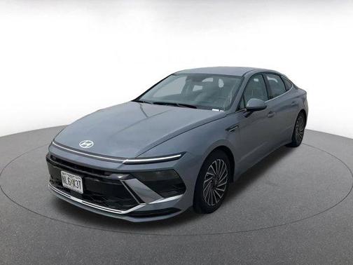 2024 Hyundai SONATA Hybrid SE