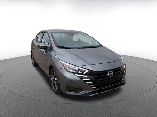 Gun Metallic 2025 Nissan Versa 1.6 SV
