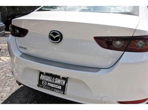 Snowflake White Pearl 2026 Mazda Mazda3 FWD w/Preferred Package