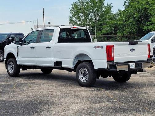 Oxford White 2026 Ford F-250 XL