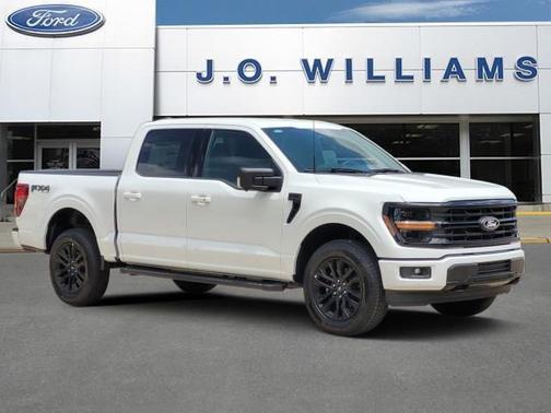 Oxford White 2026 Ford F-150 XLT