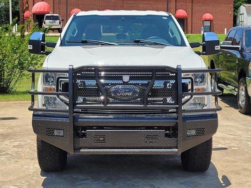 Oxford White 2022 Ford F-250 XLT