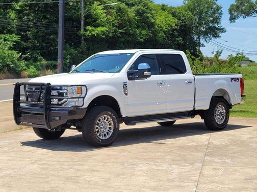 Oxford White 2022 Ford F-250 XLT