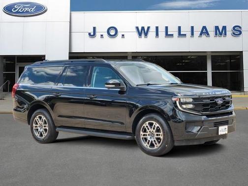 Black Metallic 2025 Ford Expedition Max Active 4x2