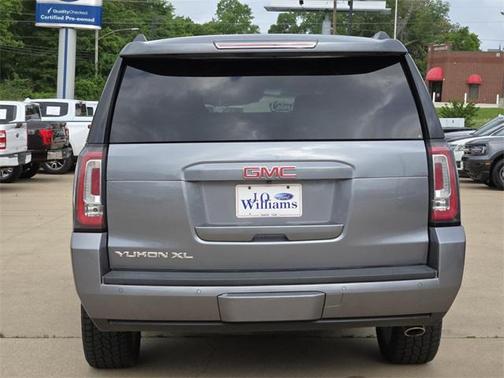 2018 GMC Yukon XL SLT
