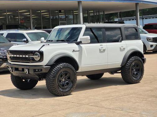 Oxford White 2022 Ford Bronco Wildtrak