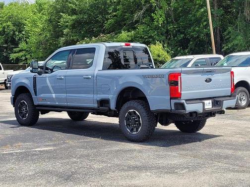 Glacier Gray Metallic Tri-Coat 2026 Ford F-250 Lariat