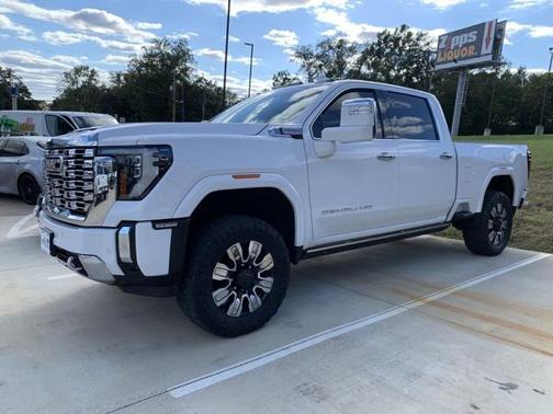 2024 GMC Sierra 2500 Denali
