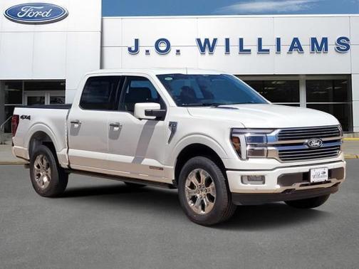 Star White Metallic Tri-Coat 2026 Ford F-150 Platinum