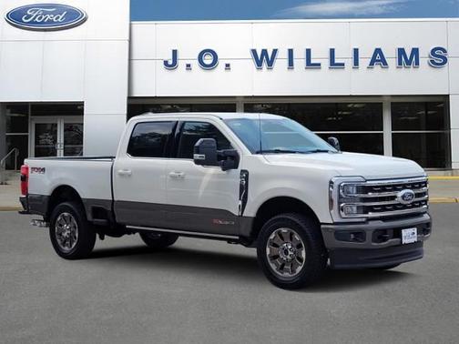 Star White Metallic Tri-Coat 2026 Ford F-250 King Ranch