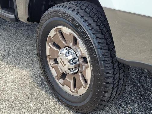 Star White Metallic Tri-Coat 2026 Ford F-250 King Ranch