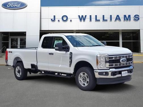 Oxford White 2026 Ford F-250 XLT