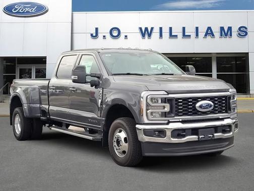 2026 Ford F-350 Lariat