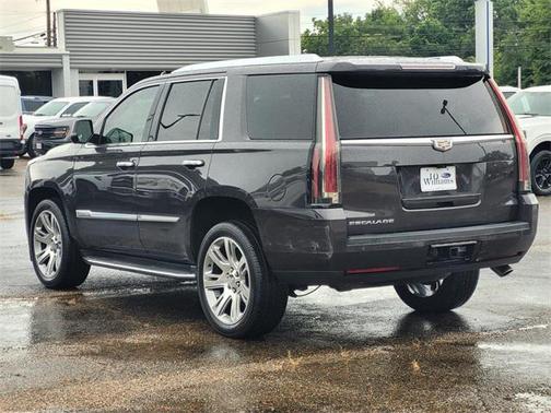 2018 Cadillac Escalade Luxury