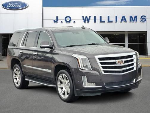 2018 Cadillac Escalade Luxury