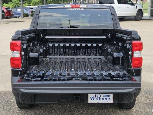 Shadow Black 2025 Ford Maverick XLT