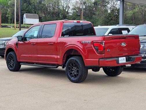 Rapid Red Metallic Tinted Clearcoat 2025 Ford F-150 XLT