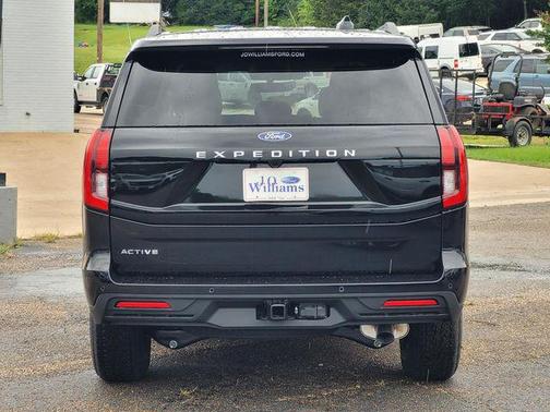 Agate Black Metallic 2026 Ford Expedition Active