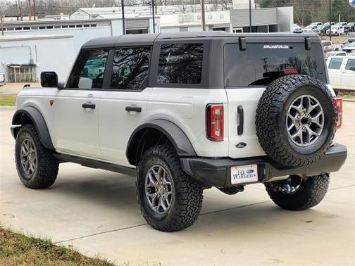 2023 Ford Bronco Badlands