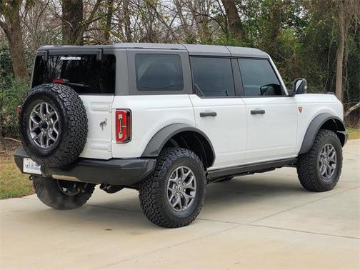 2023 Ford Bronco Badlands