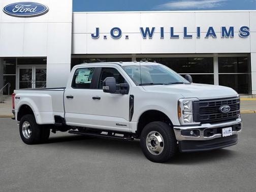 Oxford White 2026 Ford F-350 XL